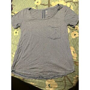 6 FOR $15 Dip xs striped shirt